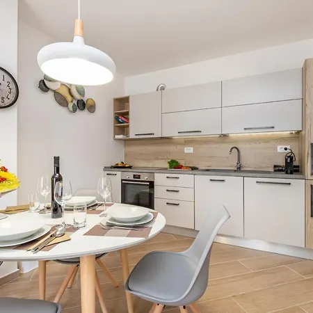 Brioni Colors * פולה